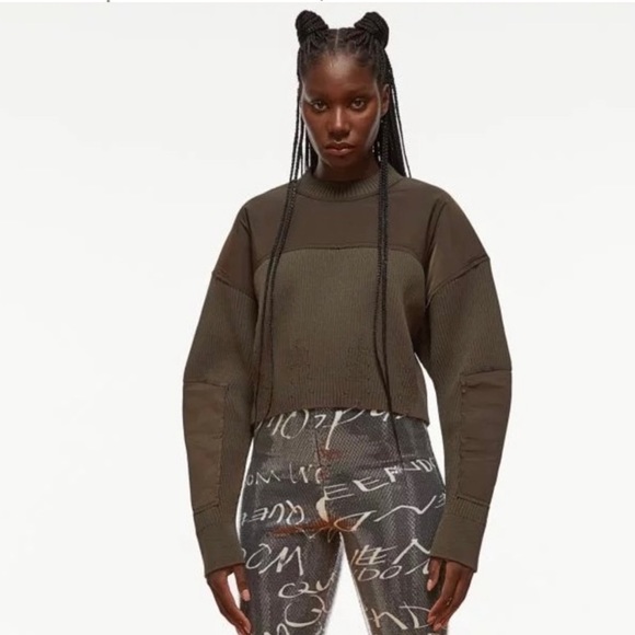 ✨NWT H&M Studio Collection A/W 2021 Khaki Green Rib Knit Crop Sweater Size Large - Picture 1 of 3
